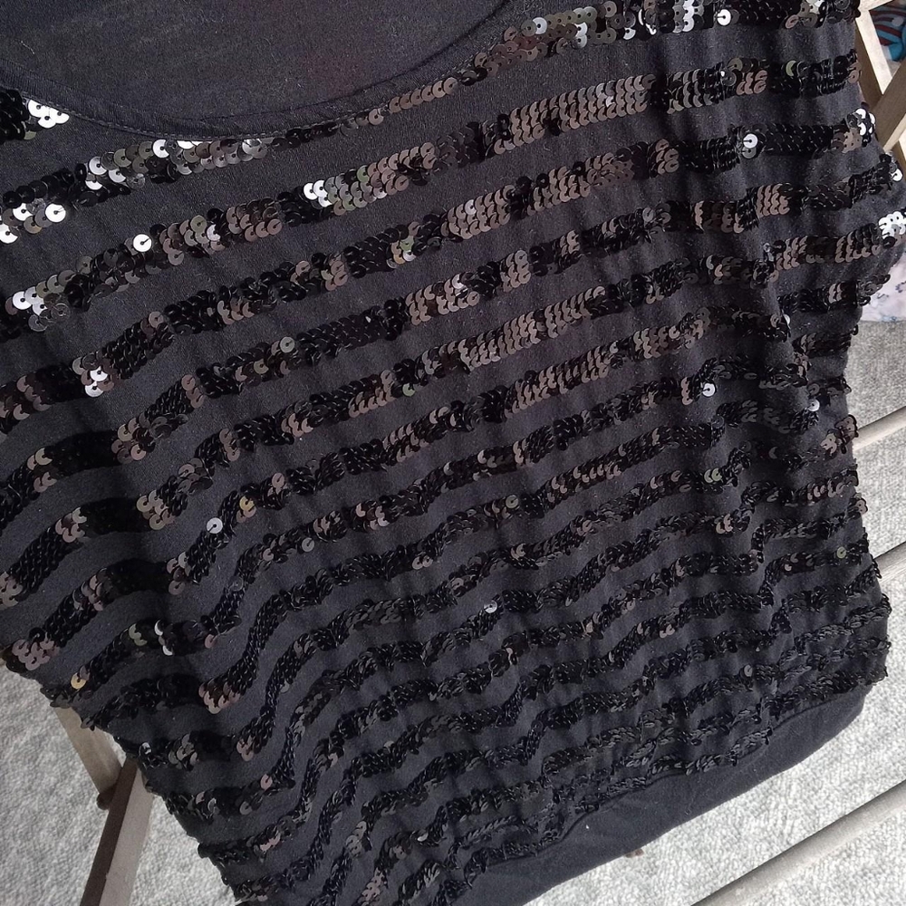 Shirt - Picture 3 of 4